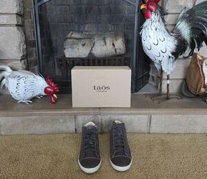 Womens Taos Sneakers